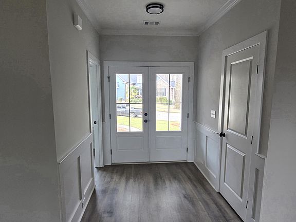 4th image of 122 Rippling Creek Ln