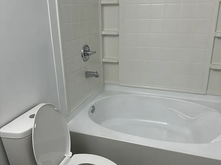 1301 Fairington Ridge Cir #1301 — Photo 3