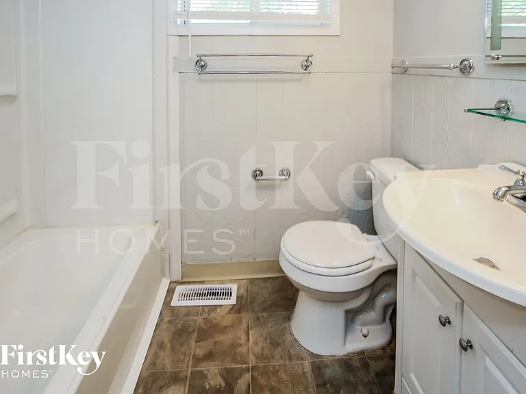 505 Vista Dr — Photo 12