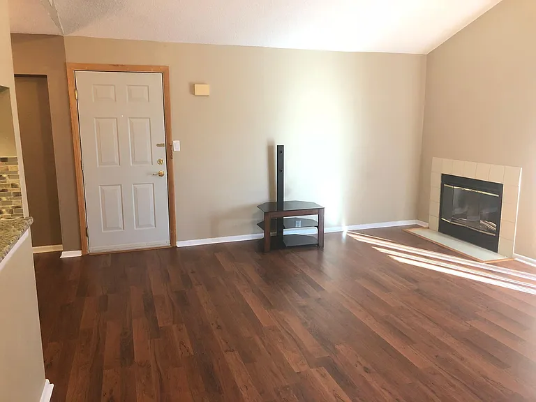 1803 Ravens Crest Dr — Photo 3