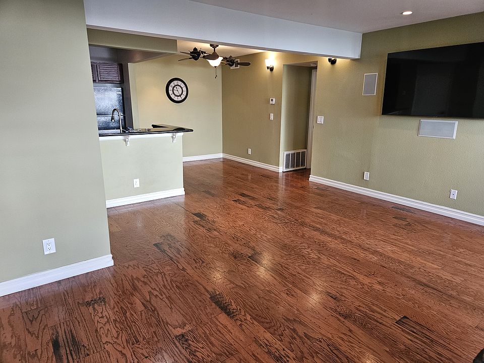 1st image of 2519 Chandler Ave Unit 9