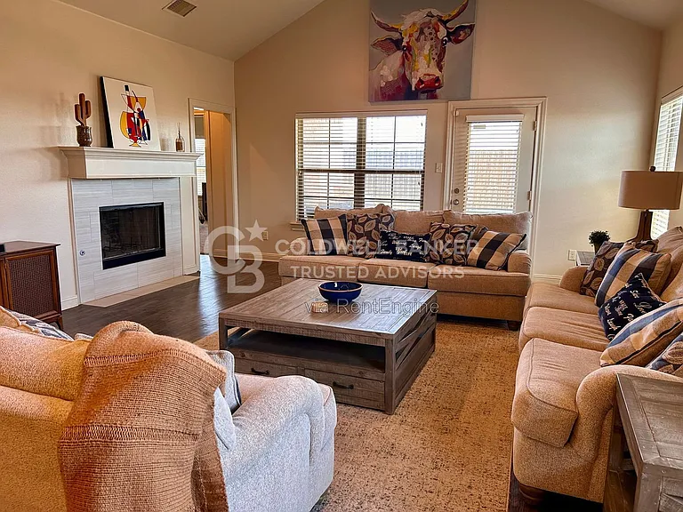 10317 Vernon Dr — Photo 6