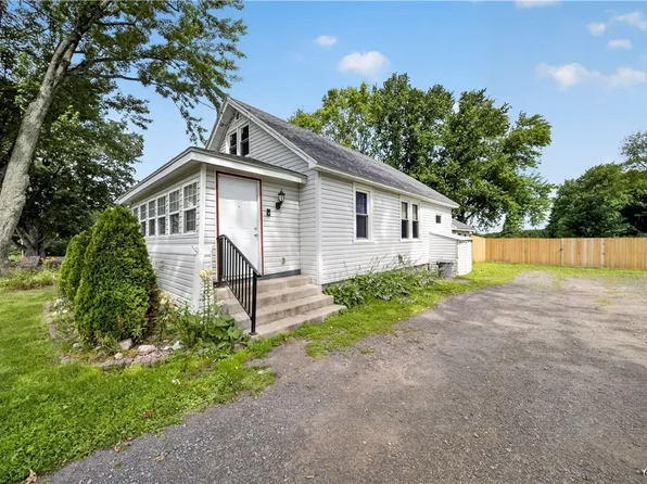 1245 Kingdom Rd, Baldwinsville, NY 13027