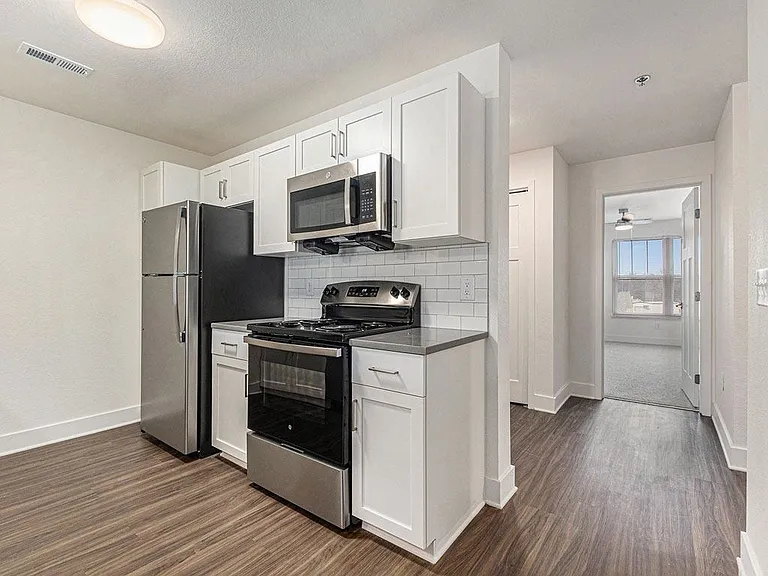 Stoney Pointe Apartment Homes — Photo 39