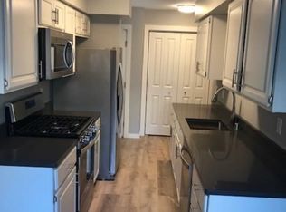 7114 Park Shores Ct, Middleton, WI 53562