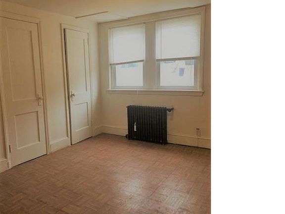 5th image of 1768 N Peach St