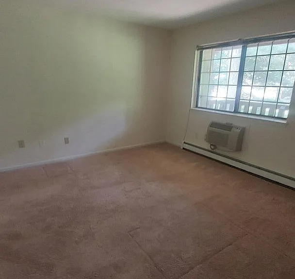 28 Andover Ct — Photo 9