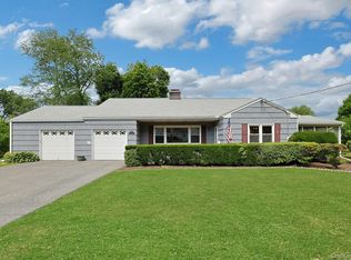 24 Grover Ave, Thornwood, NY 10594