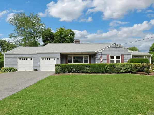 24 Grover Ave, Thornwood, NY 10594
