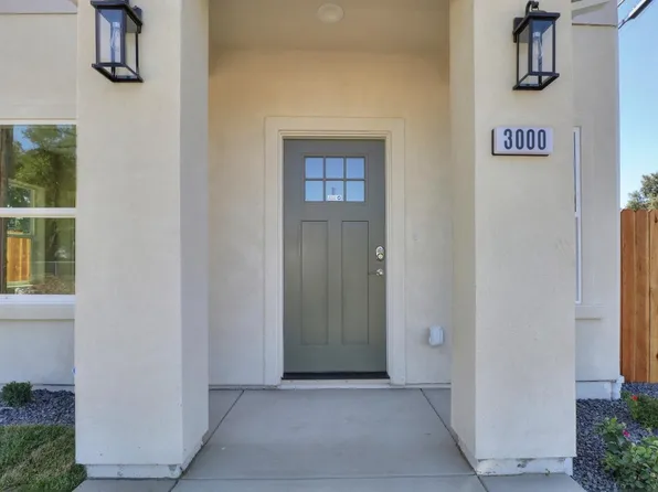 3000 40th Broadway St #1, Sacramento, CA 95817