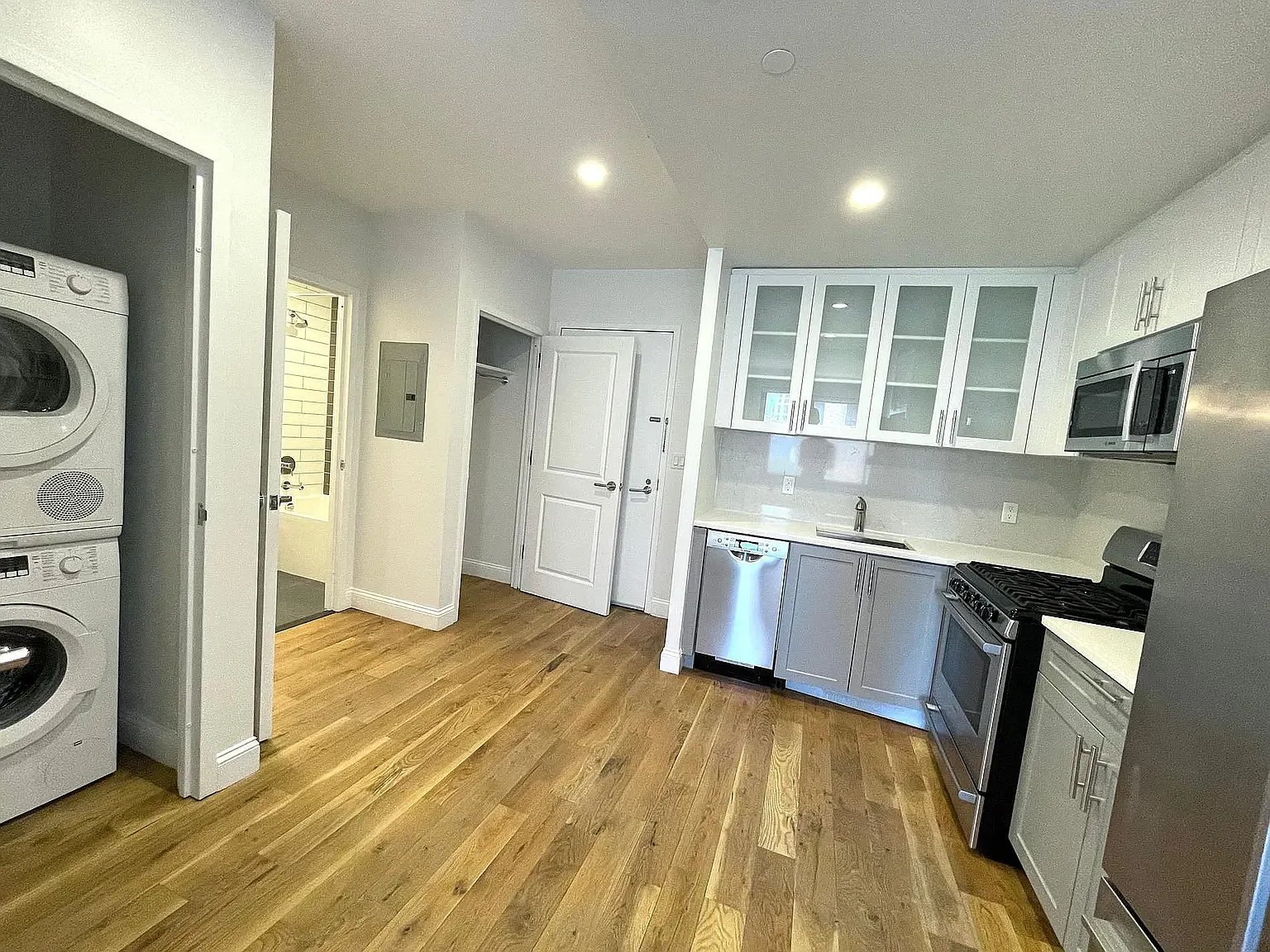 490 Myrtle Avenue — Photo 3