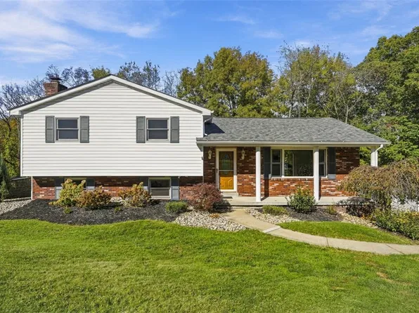 317 Laddie Dr, Washington, PA 15301
