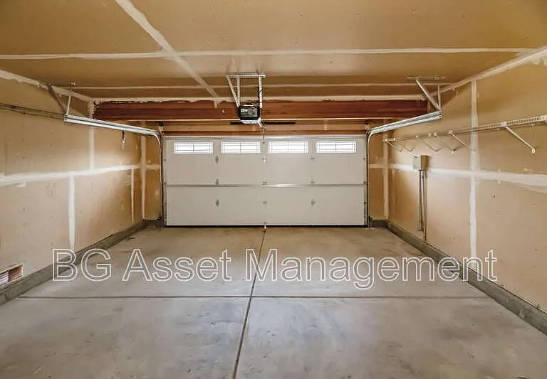2726 Garrity Ct — Photo 30