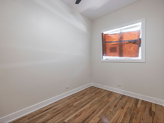3rd image of 1738 N California Ave Unit 1