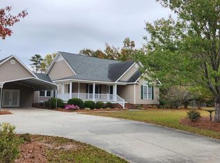 7860 Fox Crossing Rd, Laurinburg, NC 28352