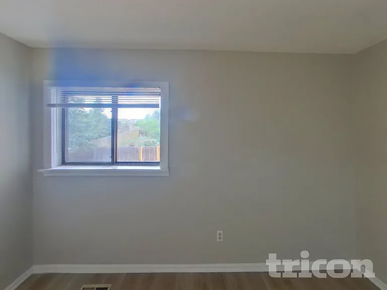 5518 Wilkerson Pass Dr — Photo 12