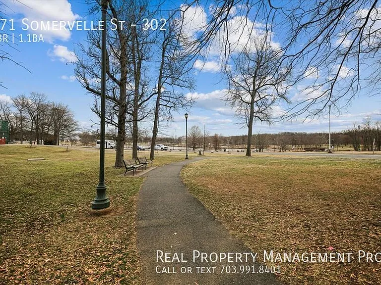 171 Somervelle St #302 — Photo 40