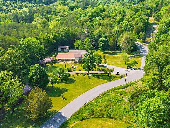 5th image of 2453 Ader Holt Rd