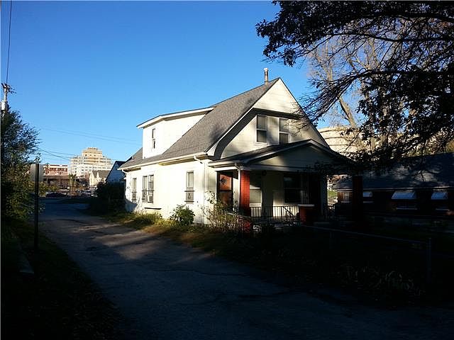 2nd image of 810 Tauromee Ave
