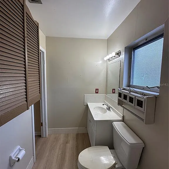 100 El Camino Dr #309 — Photo 22