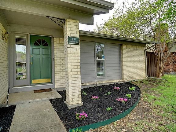 5th image of 2118 Oak Brook Dr