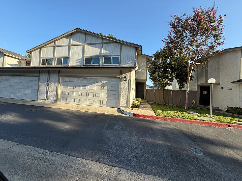 605 S College Ave