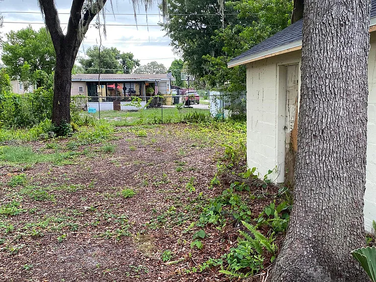 1642 E Elm Rd — Photo 6