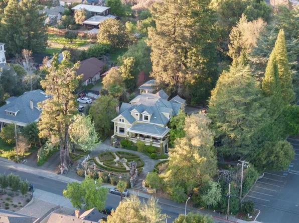 25 W Grant Street, Healdsburg, CA 95448