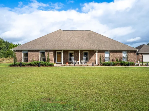 9606 S Trace Rd, Milton, FL 32583