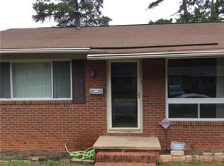 4931 Malibu Dr, Charlotte, NC 28215
