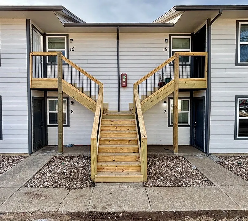 42nd West Apartments