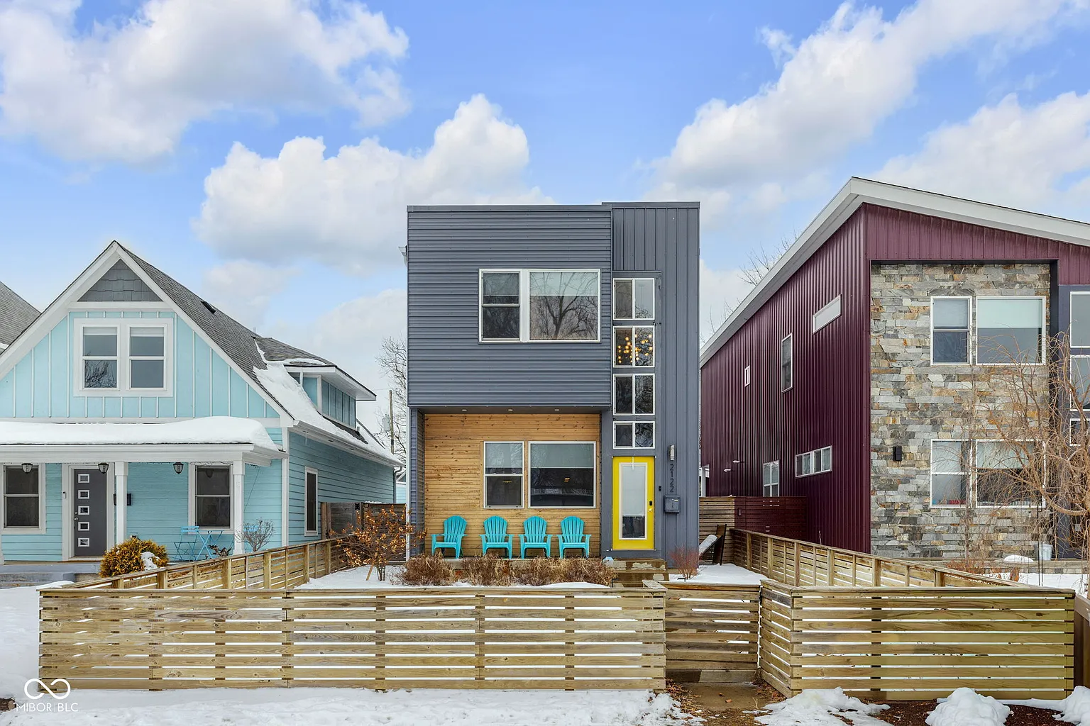 2122 Woodlawn Ave photo 1