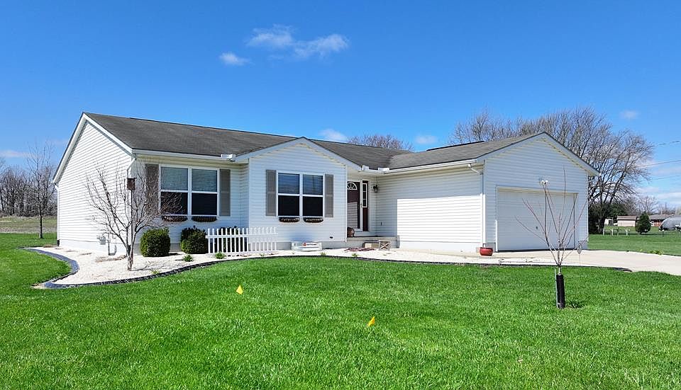 1st image of 961 Neil Cir N