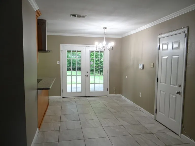 1136 Boreas Dr — Photo 4