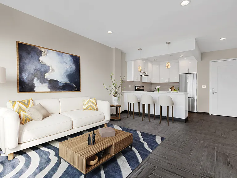 36-37 31st St #4B — Photo 2