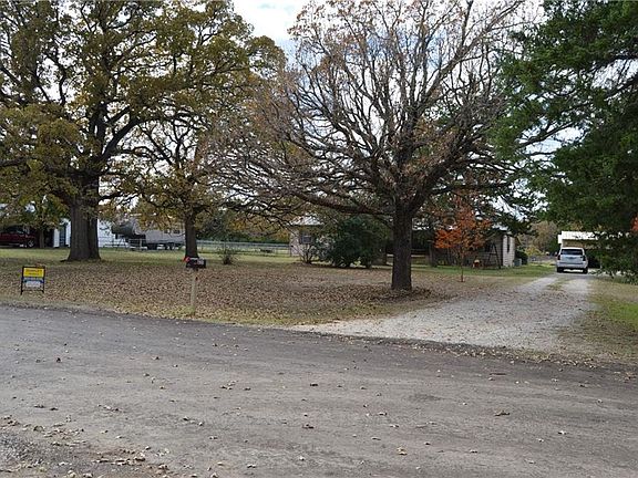 4th image of 420 County Road 2236