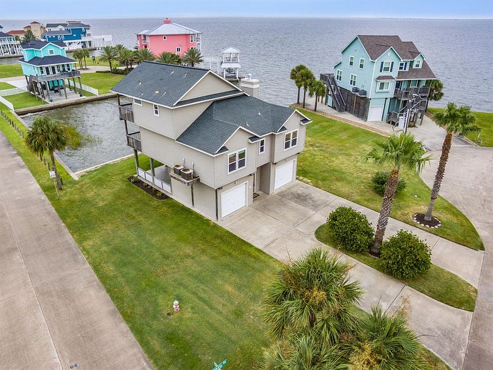 1st image of 3731 Laguna Dr
