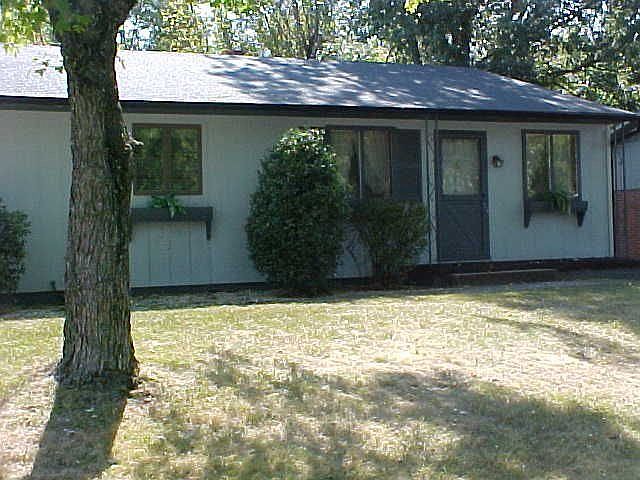 1st image of 216 Bernard Dr