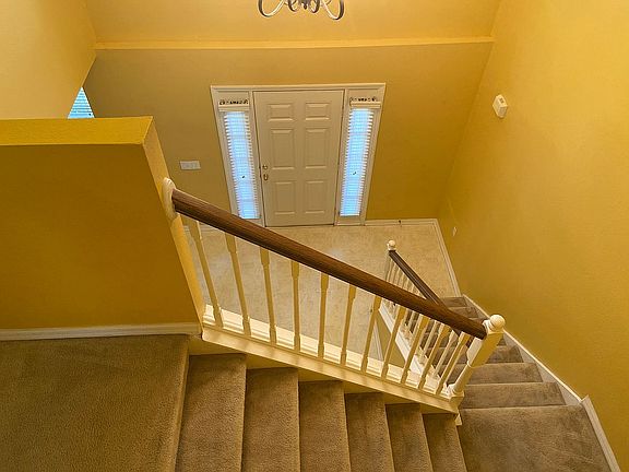 3rd image of 719 Valrico Hills Ln