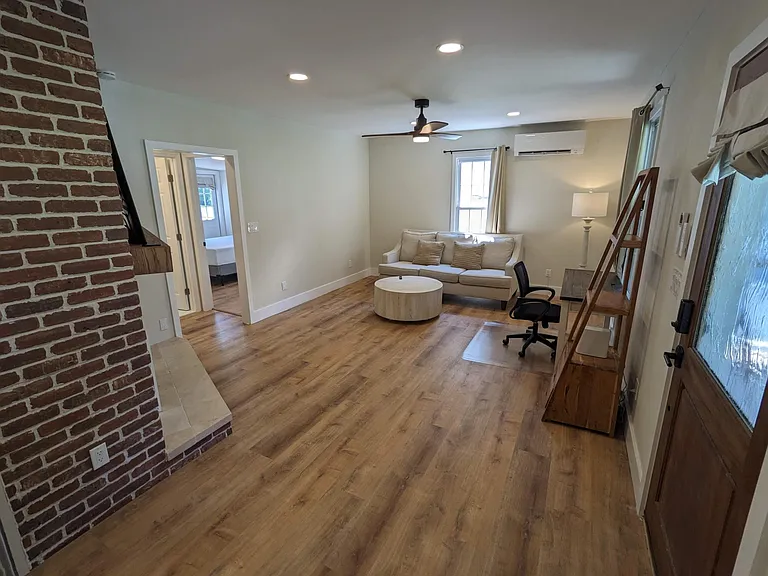 29 Woodrow Ave #1 — Photo 8