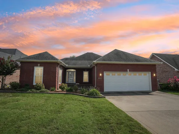 722 Courtland Ave, Clarksville, TN 37043