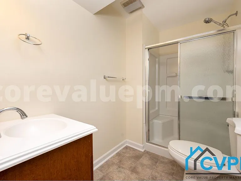 1321 Treasure Dr — Photo 25