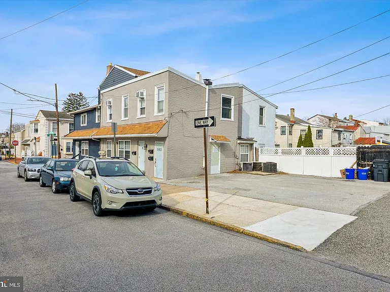 301 N Darlington St #A — Photo 11