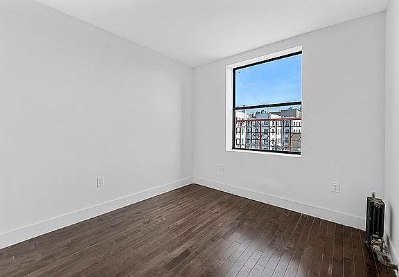 5th image of 720 W 181st St APT 68