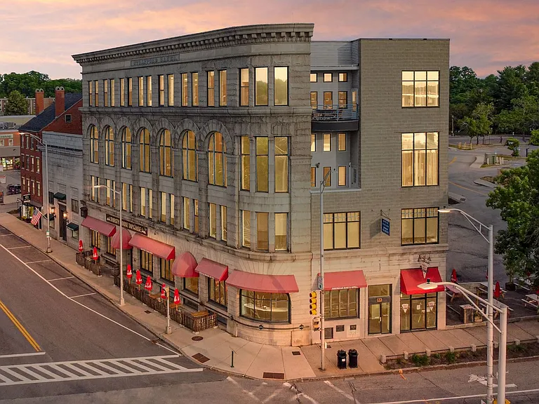 340 Central Ave — Photo 2