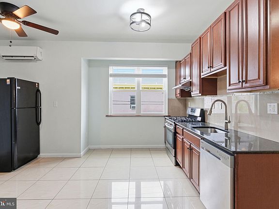 5th image of 1926 S 7th St APT 3