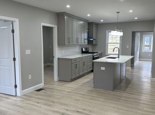 36 Center St #A, Andover, MA 01810