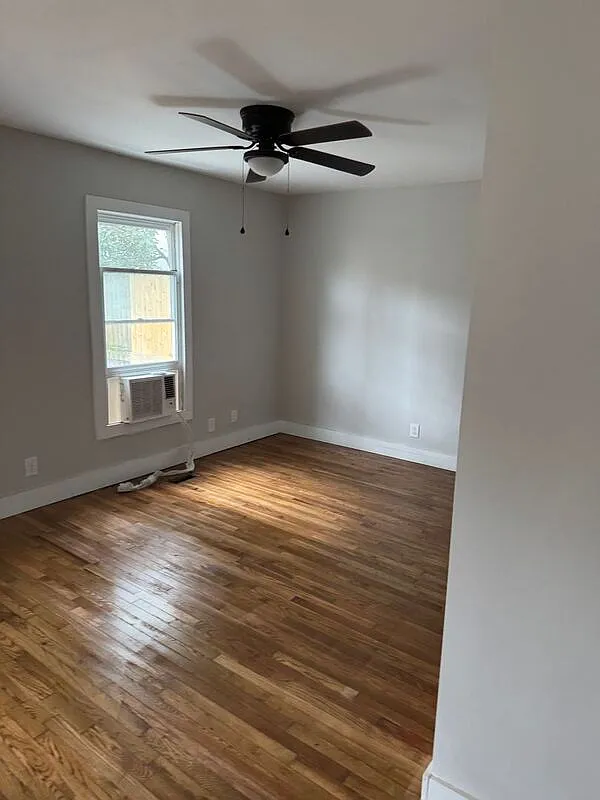 4 bed, 2.0 bath, 1500 sqft, $1,950 — Photo 3
