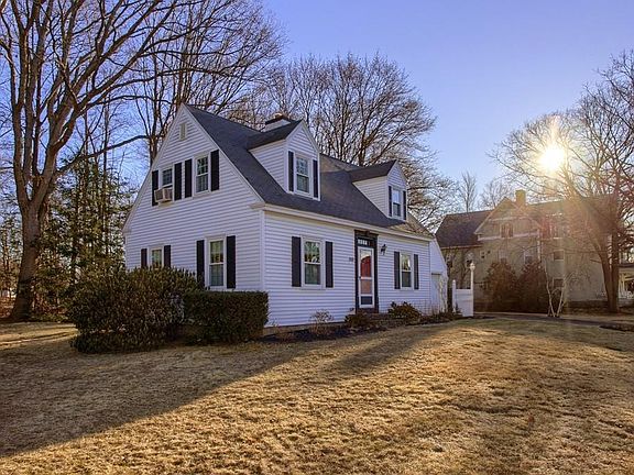 3rd image of 269 Merriam Ave
