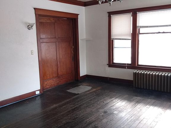 5th image of 707 S Rose St APT 5
